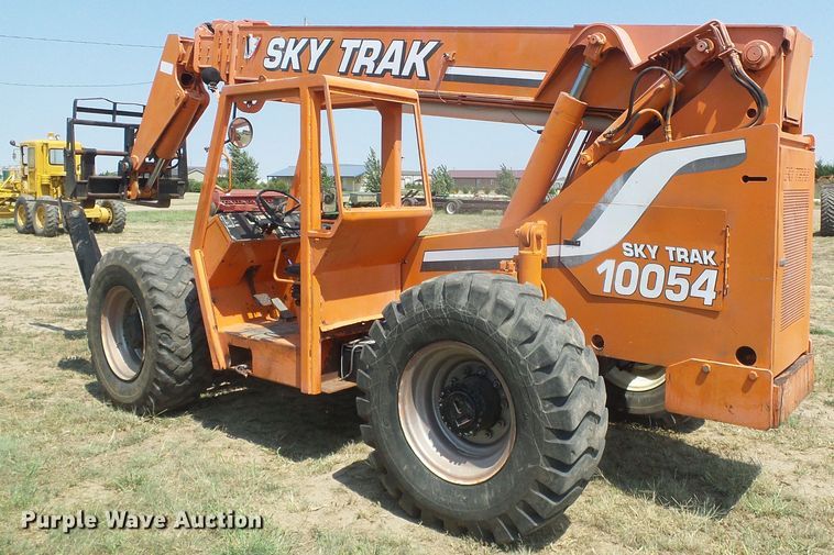 image for item DD0310 SkyTrak 10054  telehandler