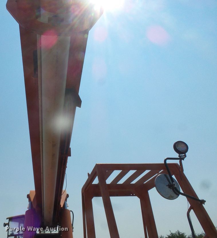 image for item DD0310 SkyTrak 10054  telehandler