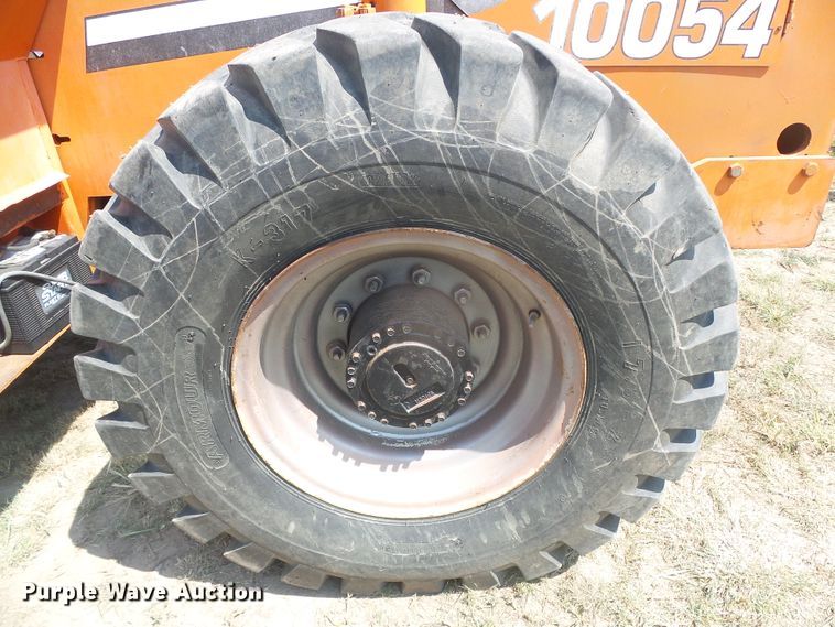 image for item DD0310 SkyTrak 10054  telehandler