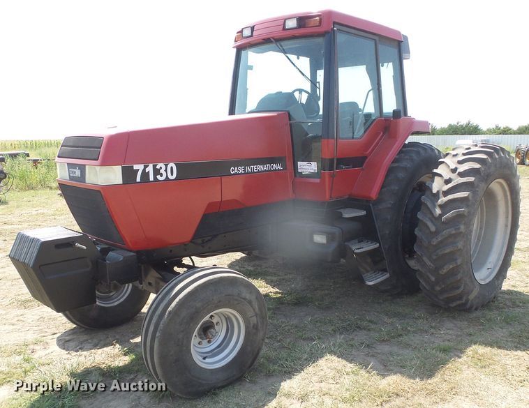 image for item DD0312 Case IH 7130  tractor
