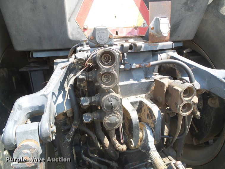 image for item DD0312 Case IH 7130  tractor