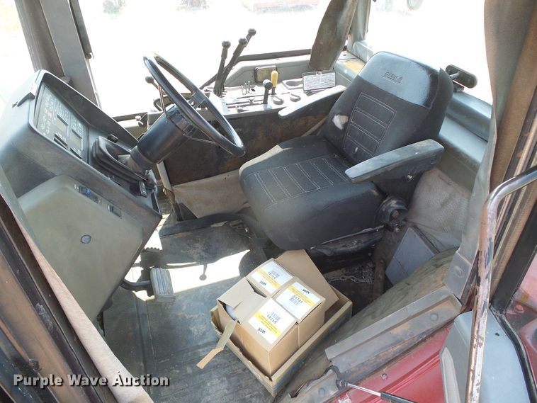 image for item DD0312 Case IH 7130  tractor