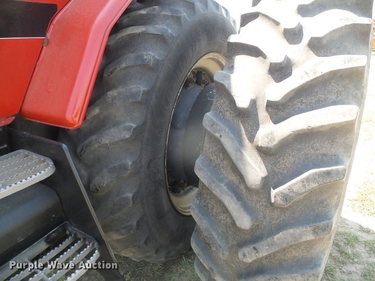 image for item DD0312 Case IH 7130  tractor