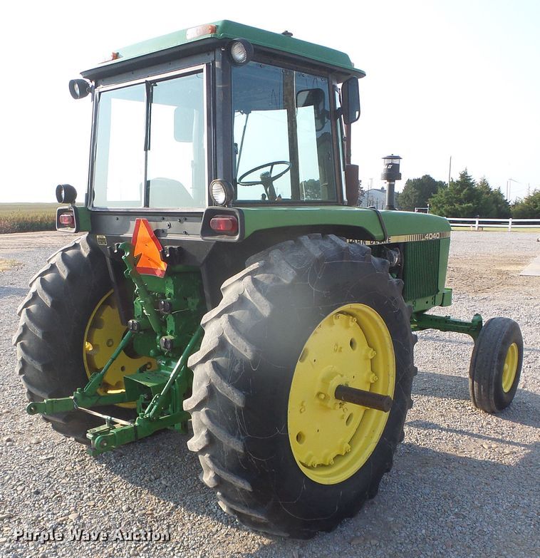 image for item DD0318 1979 John Deere 4040  tractor