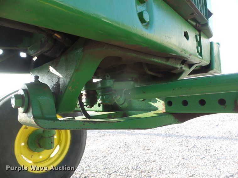 image for item DD0318 1979 John Deere 4040  tractor