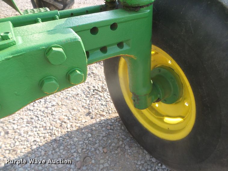 image for item DD0318 1979 John Deere 4040  tractor