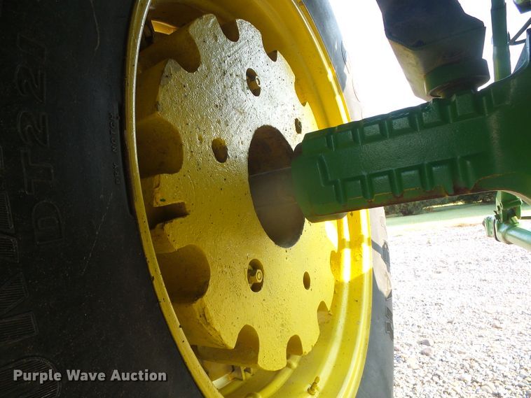 image for item DD0318 1979 John Deere 4040  tractor