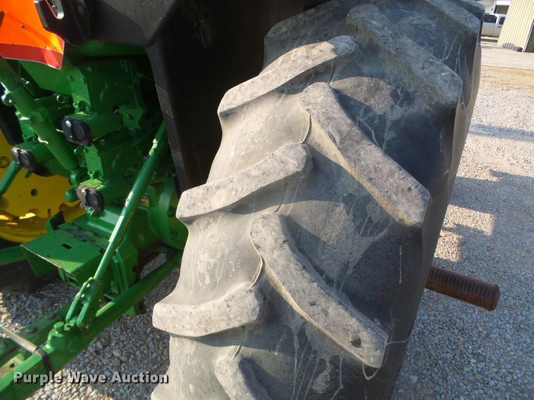 image for item DD0318 1979 John Deere 4040  tractor