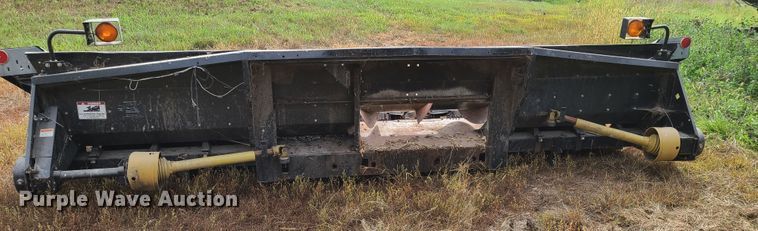 image for item DE2457 AGCO corn head