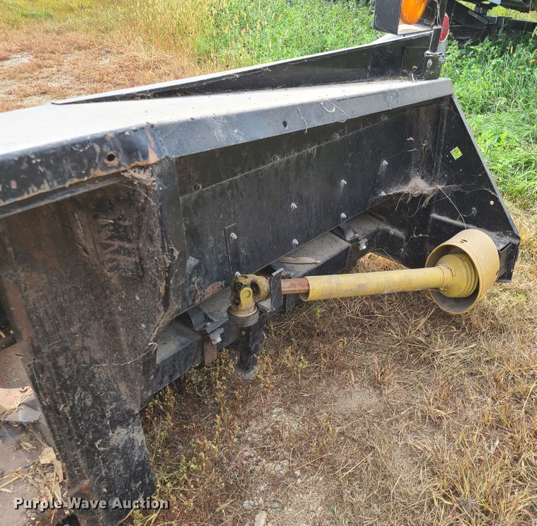 image for item DE2457 AGCO corn head