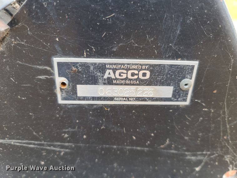image for item DE2457 AGCO corn head