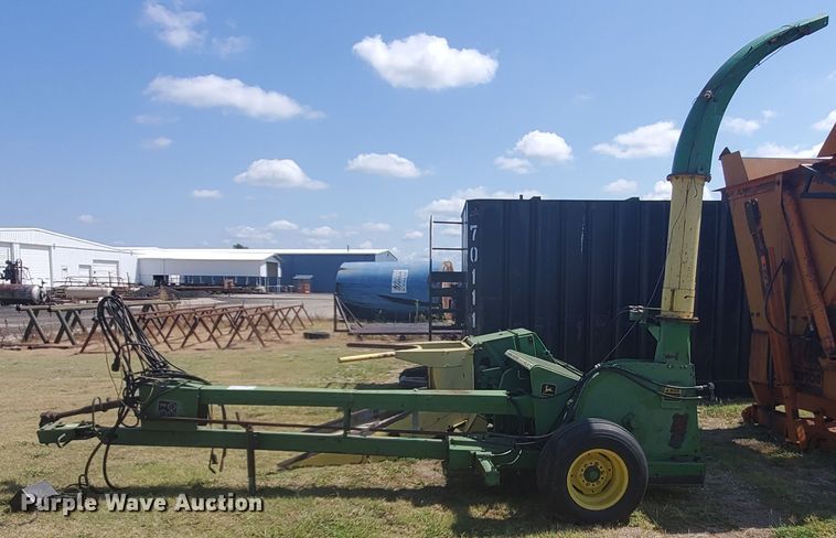image for item DE4482 John Deere forage harvester