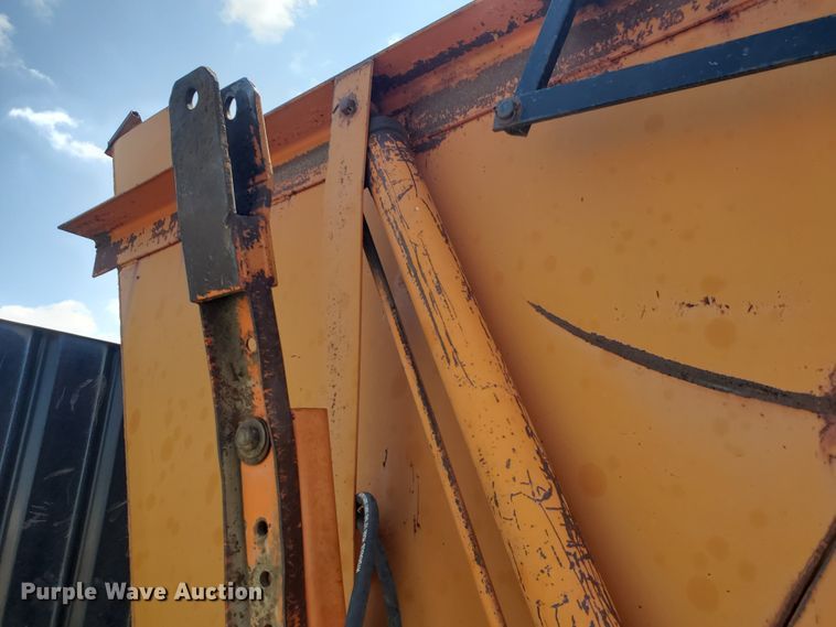 image for item DE4483 Richardton 1200 multi-purpose silage dump wagon