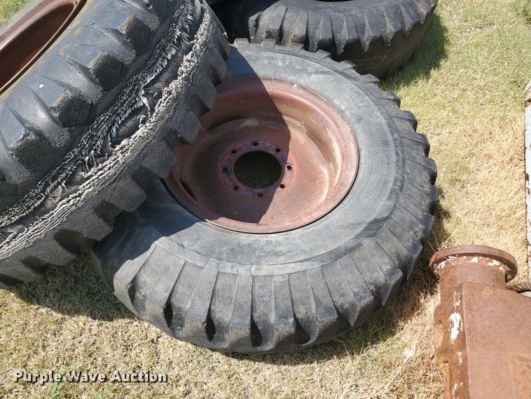 image for item DE4483 Richardton 1200 multi-purpose silage dump wagon
