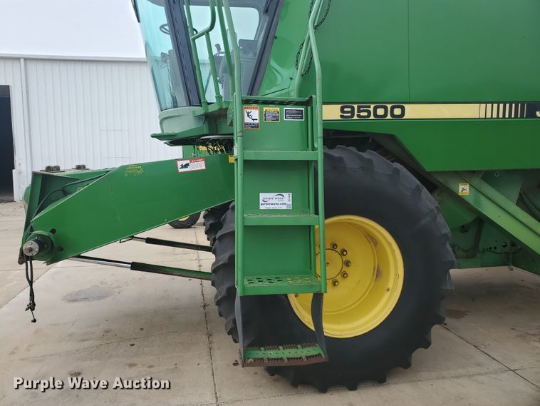 image for item DE4486 John Deere 9500 combine