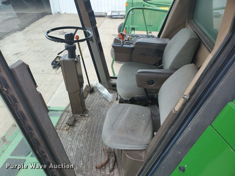 image for item DE4486 John Deere 9500 combine