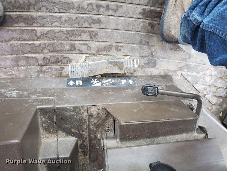 image for item DE4486 John Deere 9500 combine