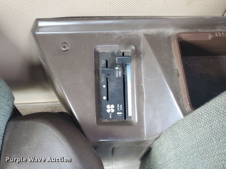 image for item DE4486 John Deere 9500 combine