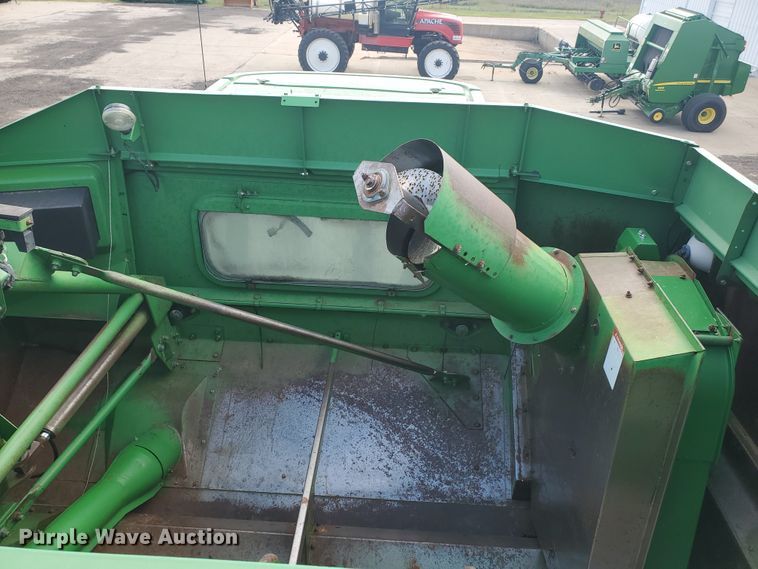 image for item DE4486 John Deere 9500 combine