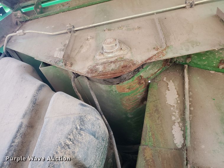 image for item DE4486 John Deere 9500 combine