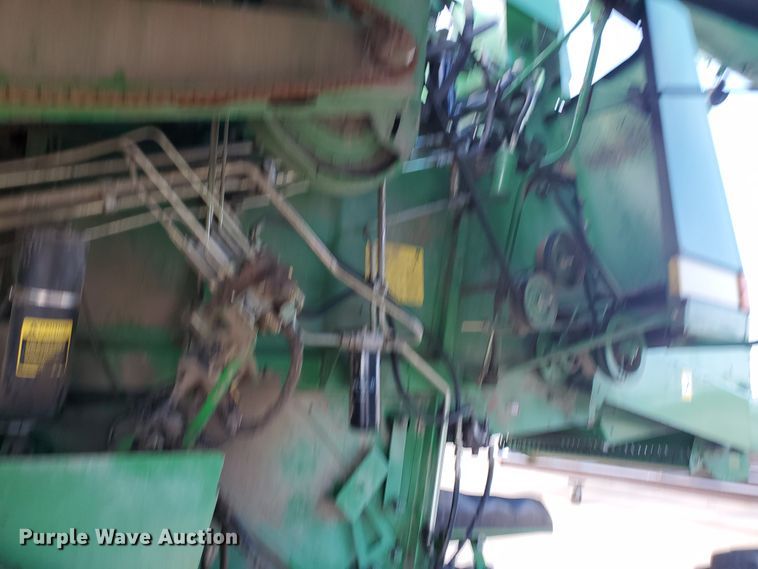 image for item DE4486 John Deere 9500 combine