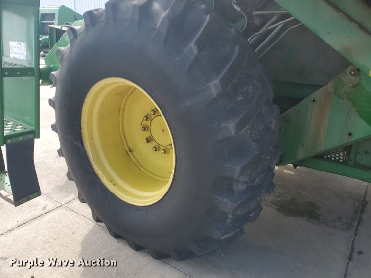 image for item DE4486 John Deere 9500 combine