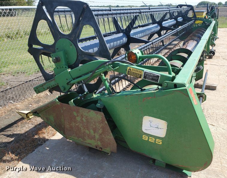 image for item DE4495 John Deere 925F flex head