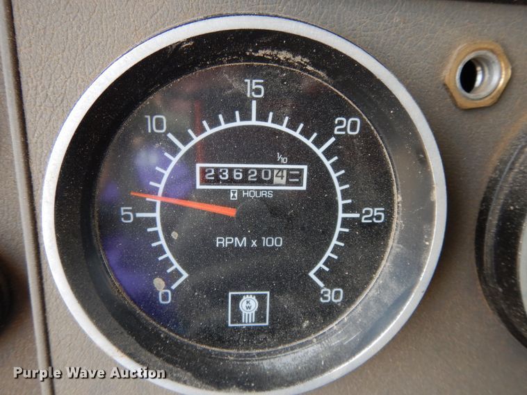 image for item DF5293 2007 Kenworth T300  feed mixer truck