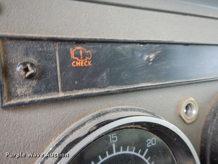 image for item DF5293 2007 Kenworth T300  feed mixer truck