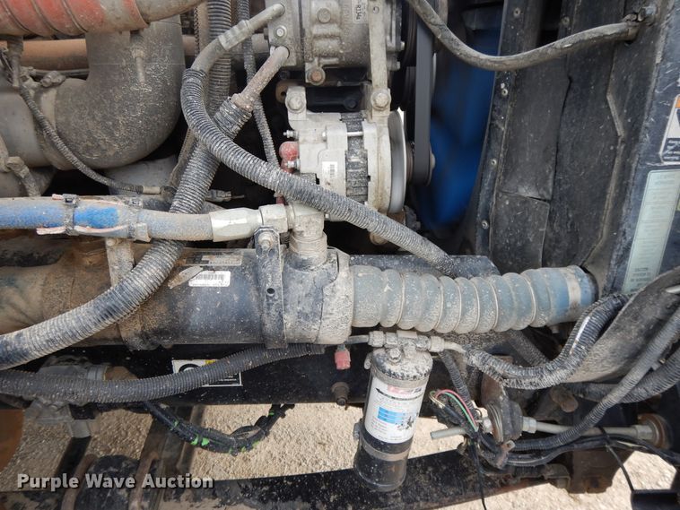 image for item DF5293 2007 Kenworth T300  feed mixer truck