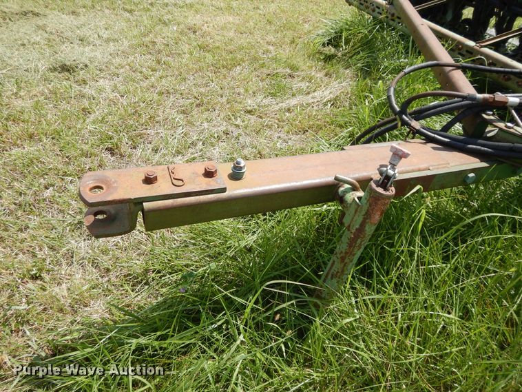 image for item DF5317 John Deere 8350 grain drill