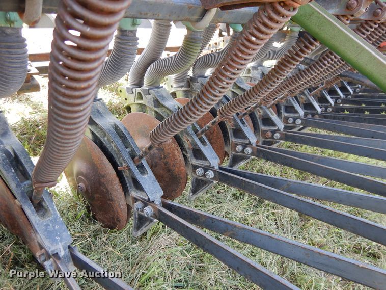 image for item DF5317 John Deere 8350 grain drill