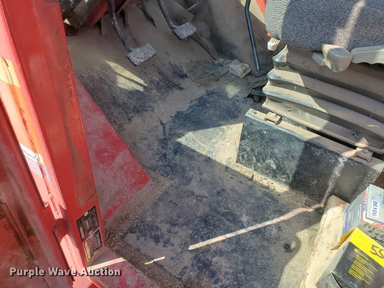 image for item DF5631 1984 Versatile 555  4WD tractor