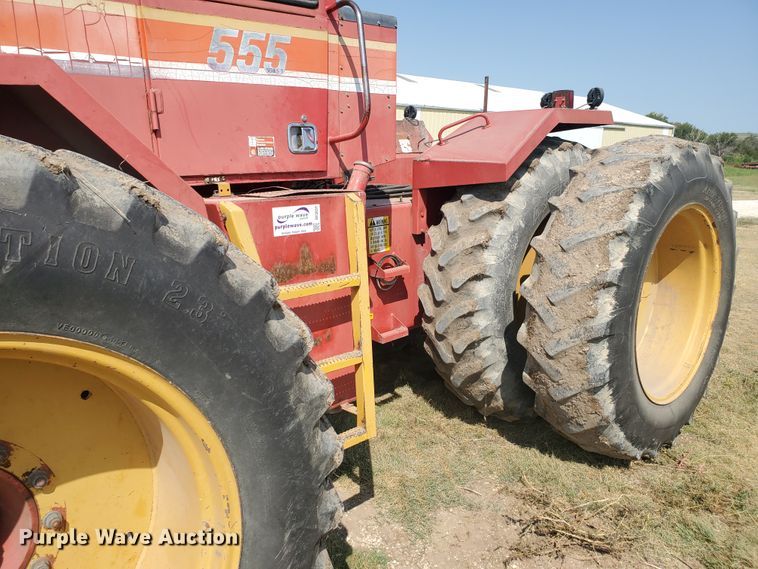 image for item DF5631 1984 Versatile 555  4WD tractor