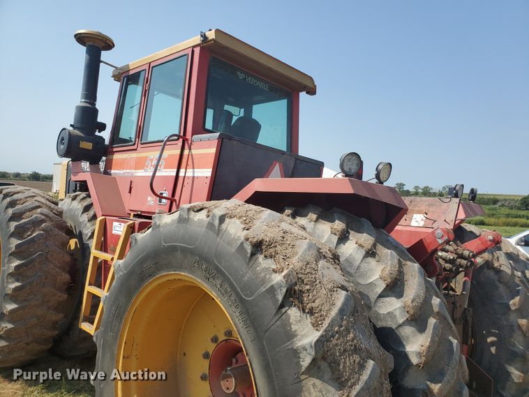 image for item DF5631 1984 Versatile 555  4WD tractor