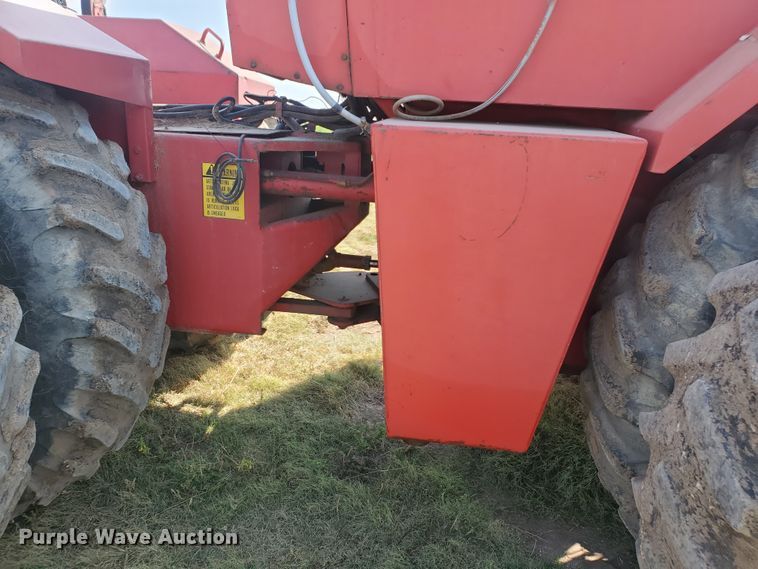 image for item DF5631 1984 Versatile 555  4WD tractor