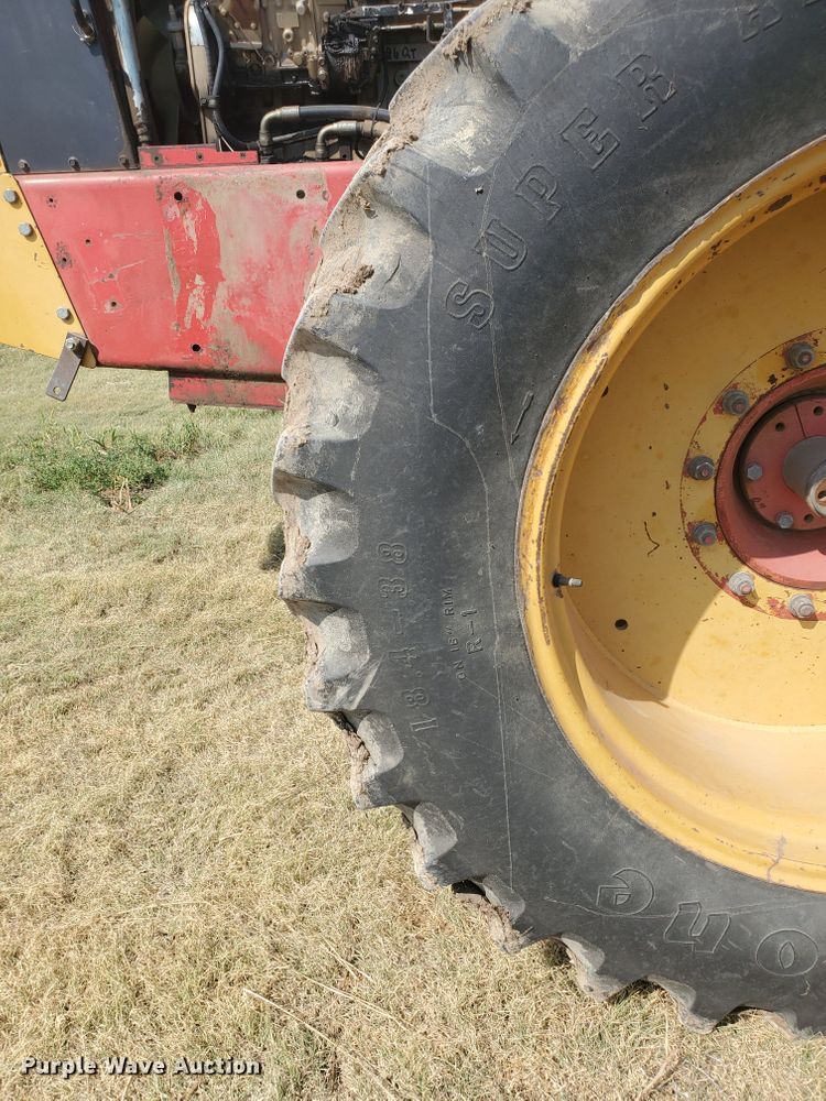 image for item DF5631 1984 Versatile 555  4WD tractor