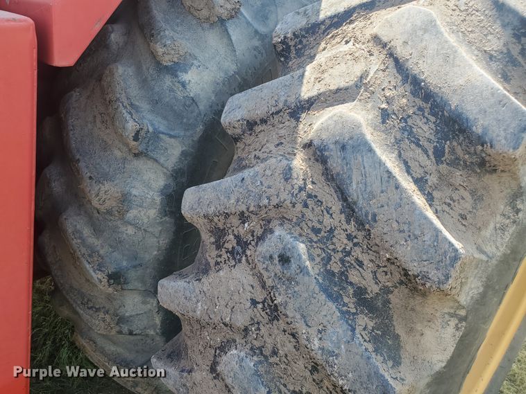 image for item DF5631 1984 Versatile 555  4WD tractor