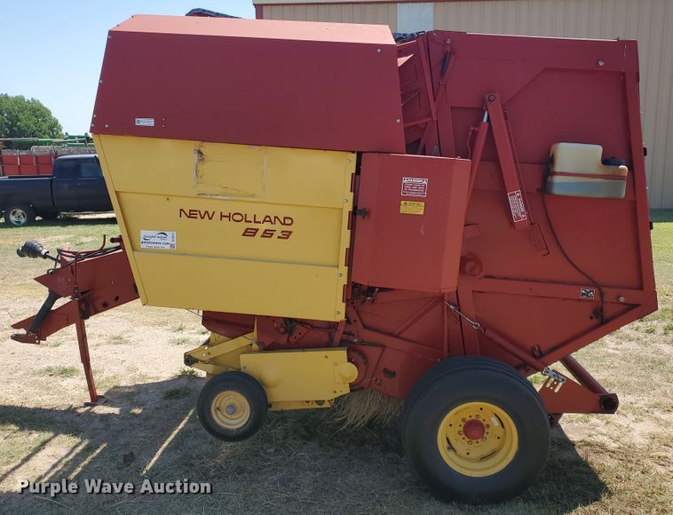 image for item DF5672 New Holland 853  round baler