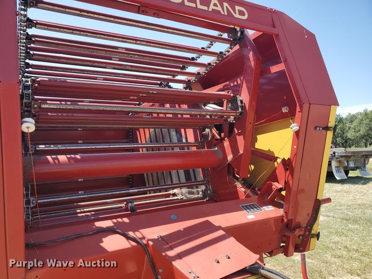 image for item DF5672 New Holland 853  round baler