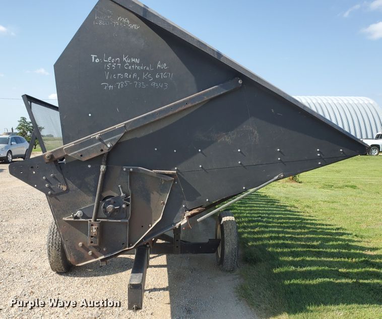 image for item DF7551 Deutz Allis sunflower rigid head