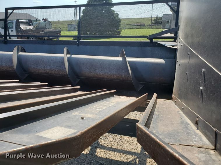 image for item DF7551 Deutz Allis sunflower rigid head