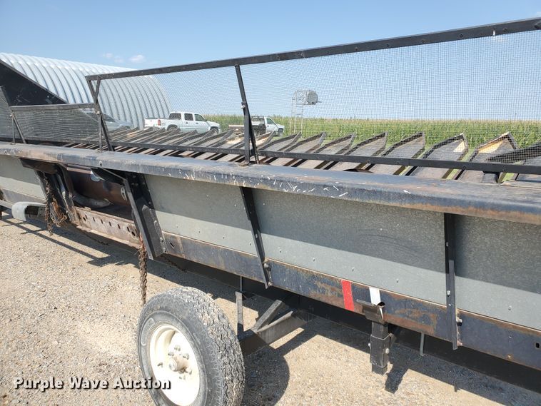 image for item DF7551 Deutz Allis sunflower rigid head