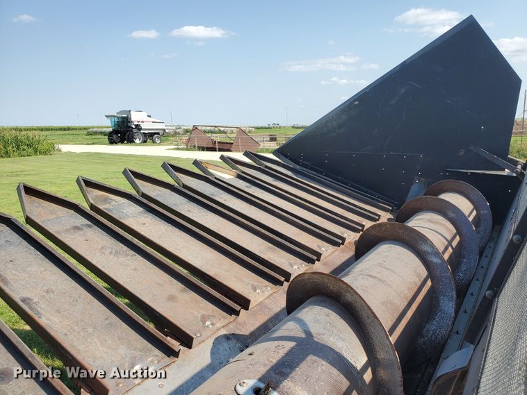 image for item DF7551 Deutz Allis sunflower rigid head