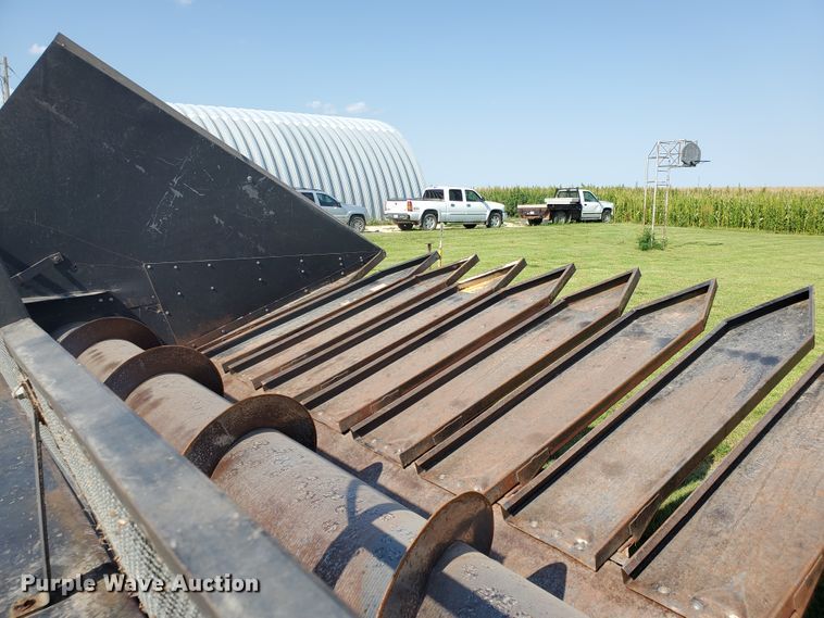 image for item DF7551 Deutz Allis sunflower rigid head