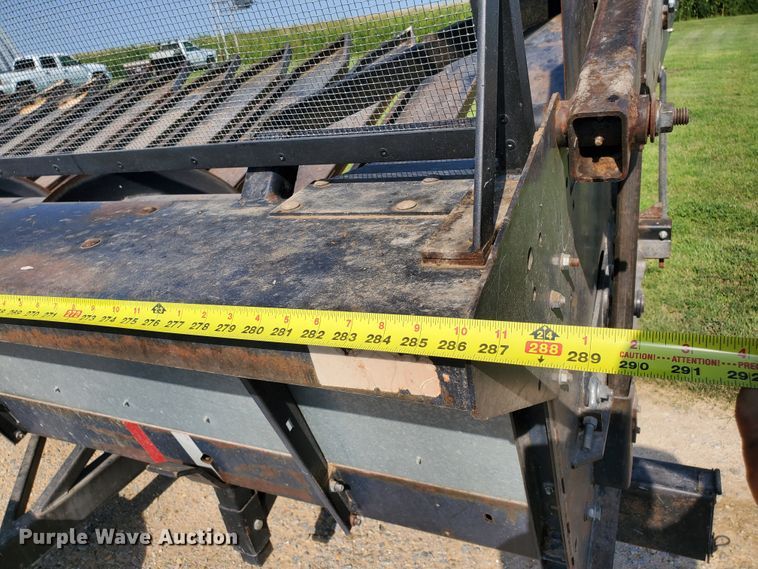 image for item DF7551 Deutz Allis sunflower rigid head