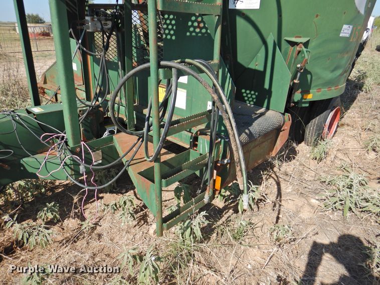 image for item DG1439 Arts-Way SupRaMix 15002M5 grinder/mixer