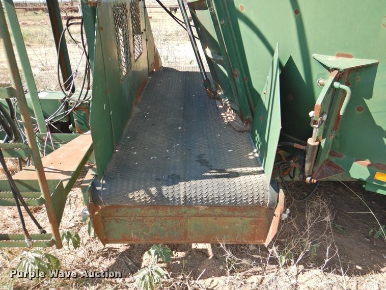 image for item DG1439 Arts-Way SupRaMix 15002M5 grinder/mixer