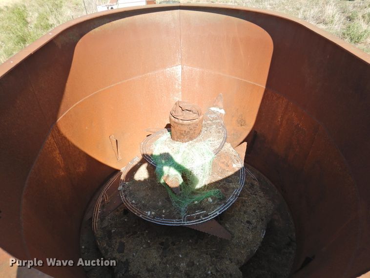 image for item DG1439 Arts-Way SupRaMix 15002M5 grinder/mixer