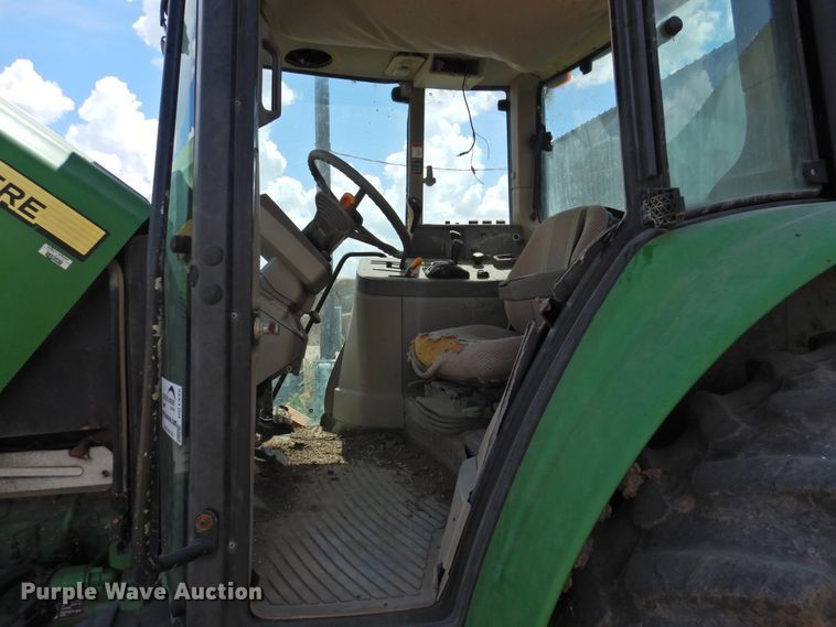 image for item DG1445 2010 John Deere 7330  MFWD tractor